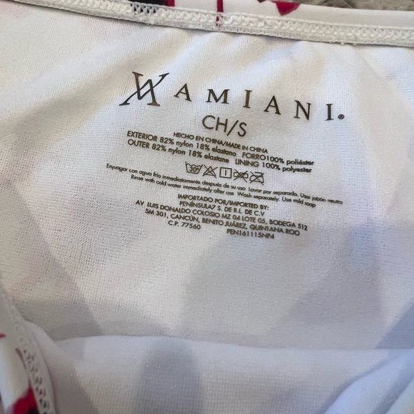 Bikini - Picture 3 of 4